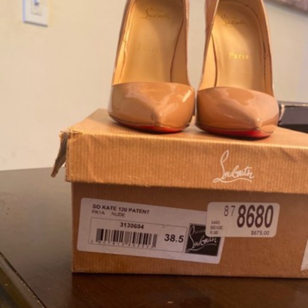 Christian Louboutin Nude Patent Leather Pumps (So Kates) - Picture 7 of 7